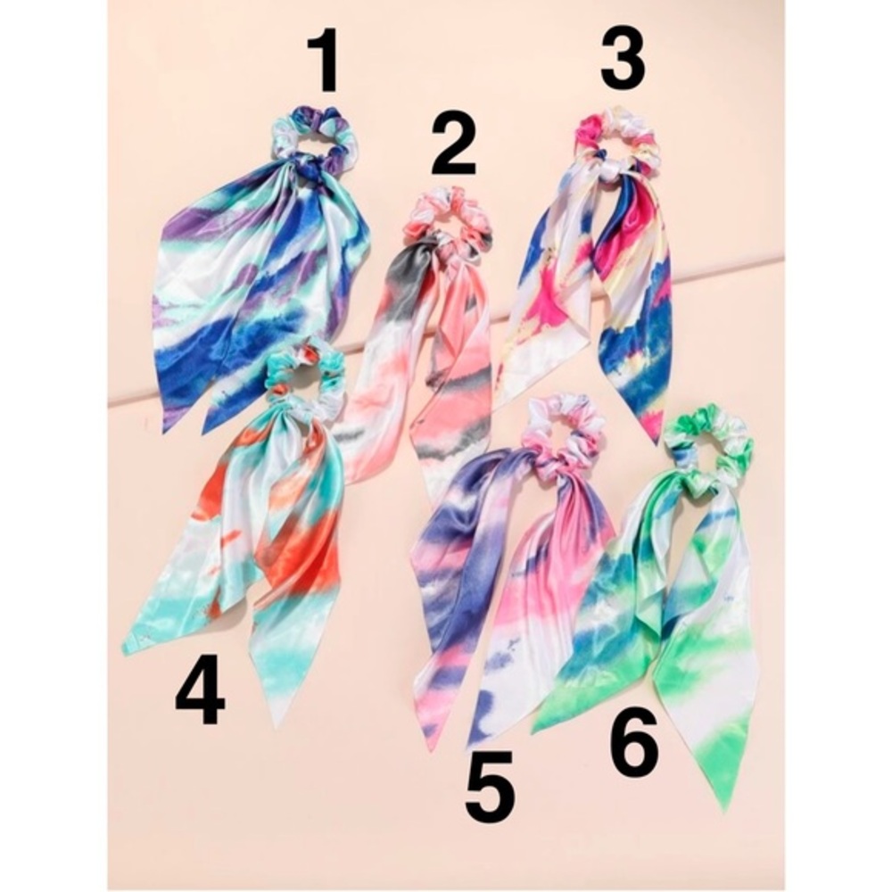 🔥HP!🔥 Tie Dye Scrunchie Scarf